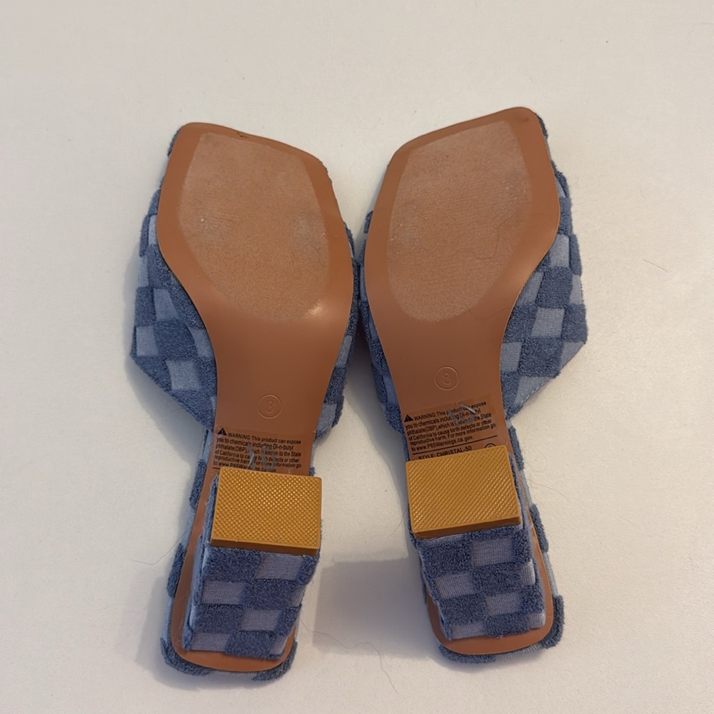 Union Bay Blue Checkered Cottage-Core Heels Size 8 - Picture 5 of 5